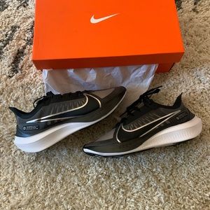 NWT Nike Zoom Gravity